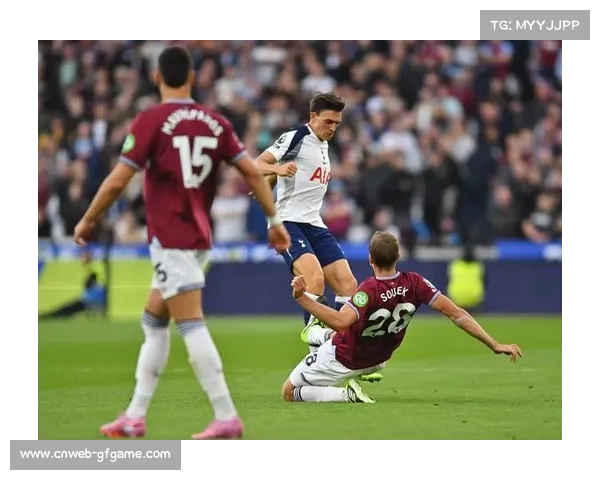 罗梅罗报复动作染红 塞维利亚少一人作战崩盘